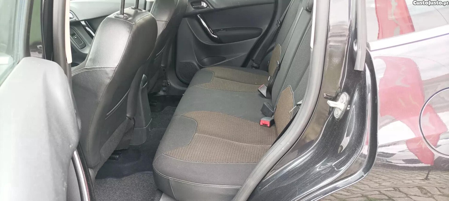 Citroën C3 1.6 HDi Airdream Exclusive — fotografia 11