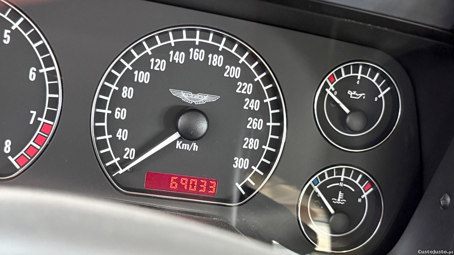 Aston Martin DB7 Vantage — fotografia 8