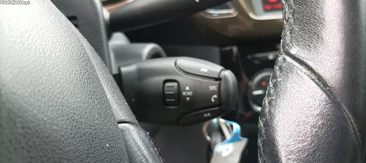 Citroën C3 1.6 HDi Airdream Exclusive — fotografia 8