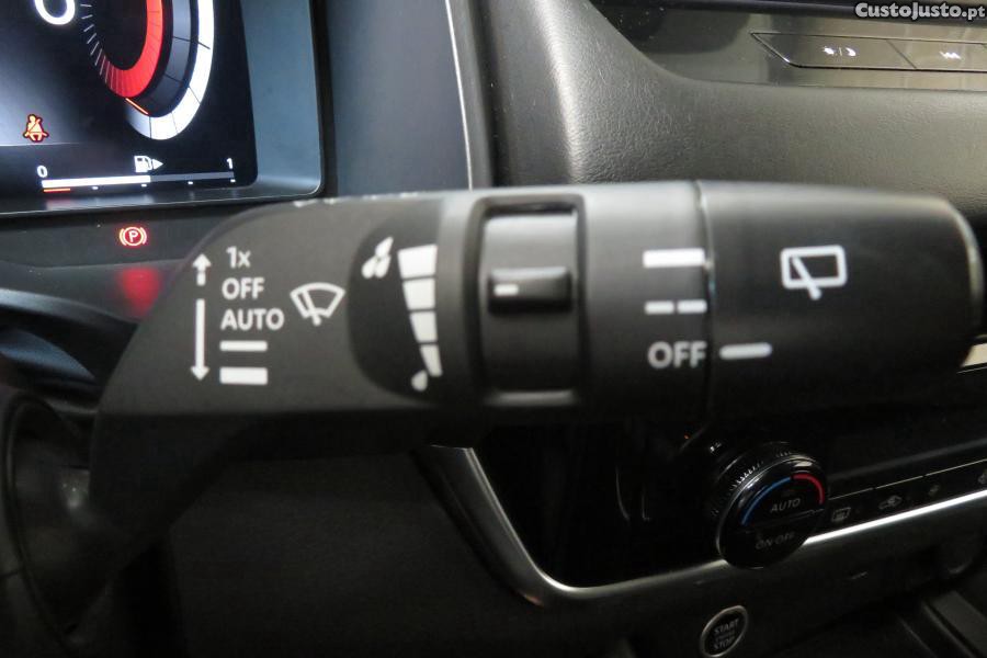 Nissan Qashqai 1.3 DIG-T N-Connecta — fotografia 18