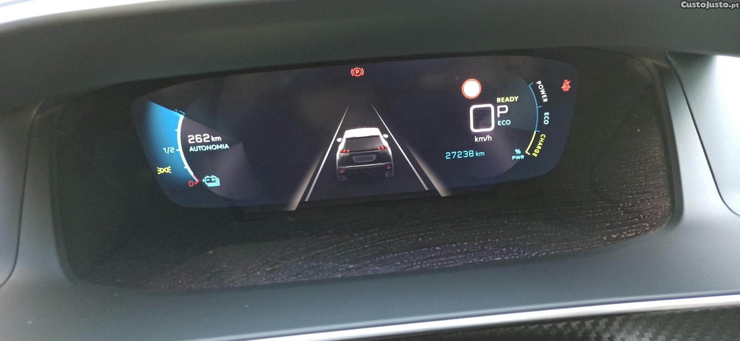 Peugeot e-2008 GT PACK — fotografia 6