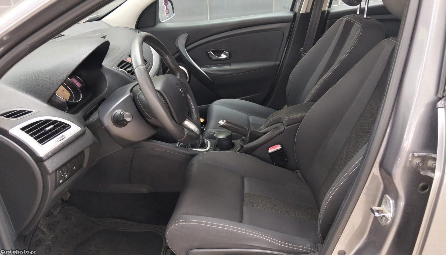 Renault Mégane Sports Tourer 1.5 DCi — fotografia 7