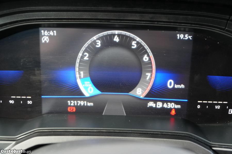 Volkswagen Polo 1.0 Confortline — fotografia 3