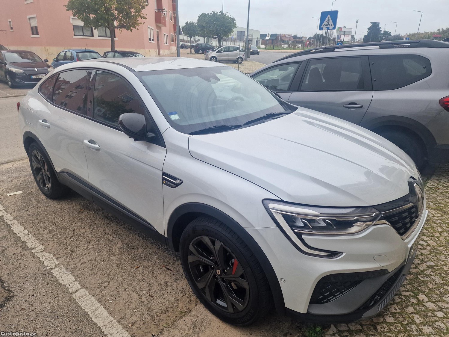 Renault Arkana E-Tech - 22 — photo 3