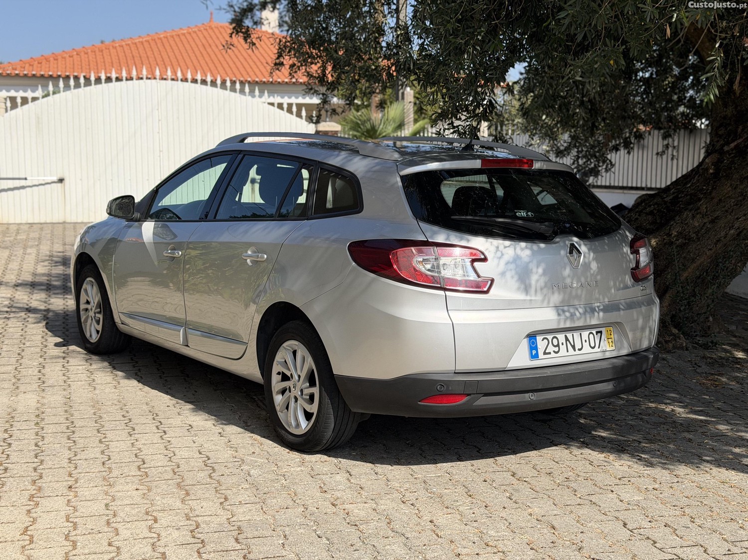 Renault Mégane Sport Tourer 1.5 dCi Dynamique — fotografia 4