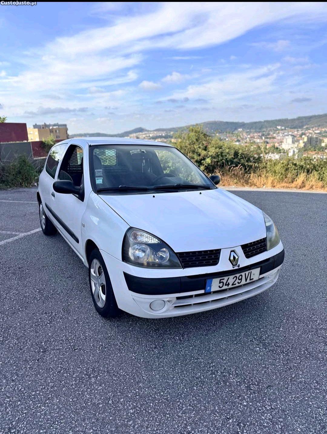 Renault Clio 1.5 dci — fotografia 11