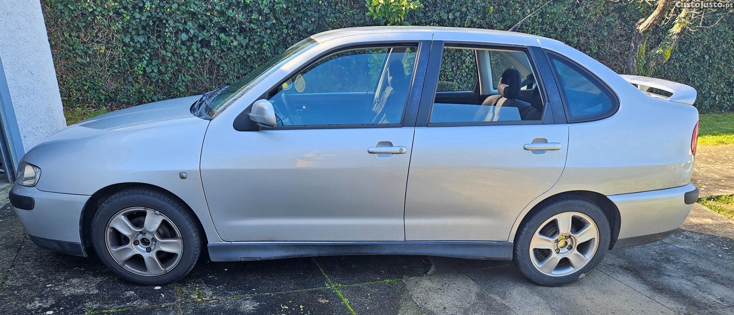 SEAT Cordoba SGFM52K032-4 — fotografia 9