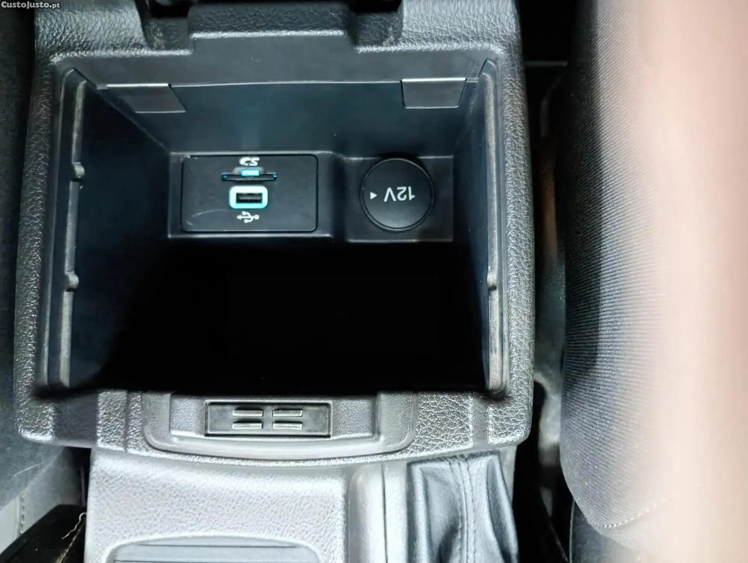 Ford Focus 1.0 SCTi ST-Line — fotografia 2