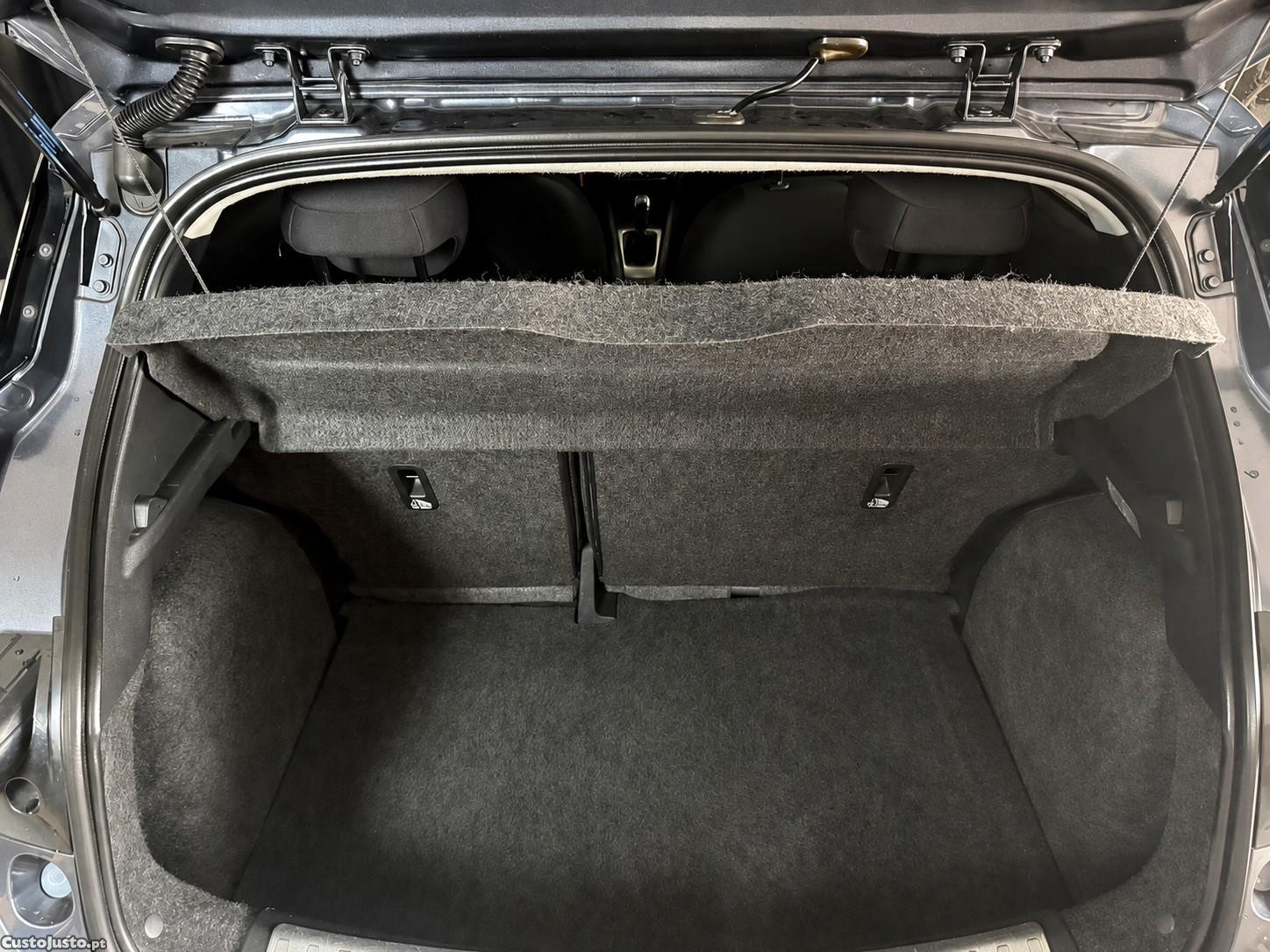 Nissan Micra 1.0 IG-T Kiiro — fotografia 4