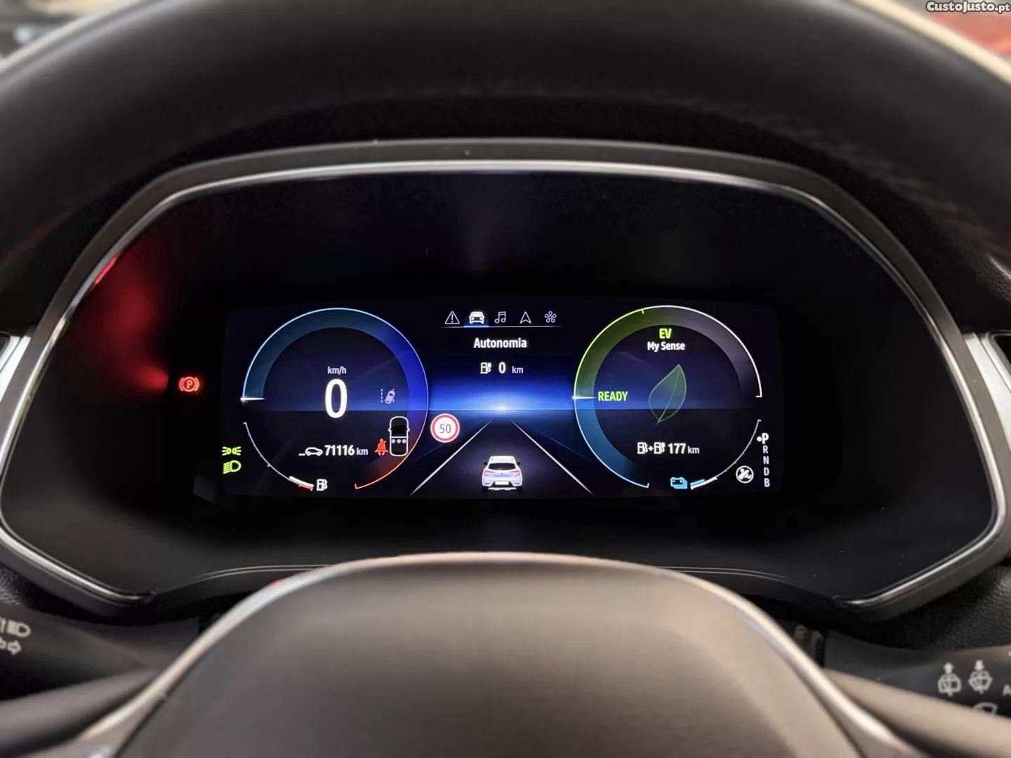 Renault Captur 1.6 e-tech plug-in intens — fotografia 13