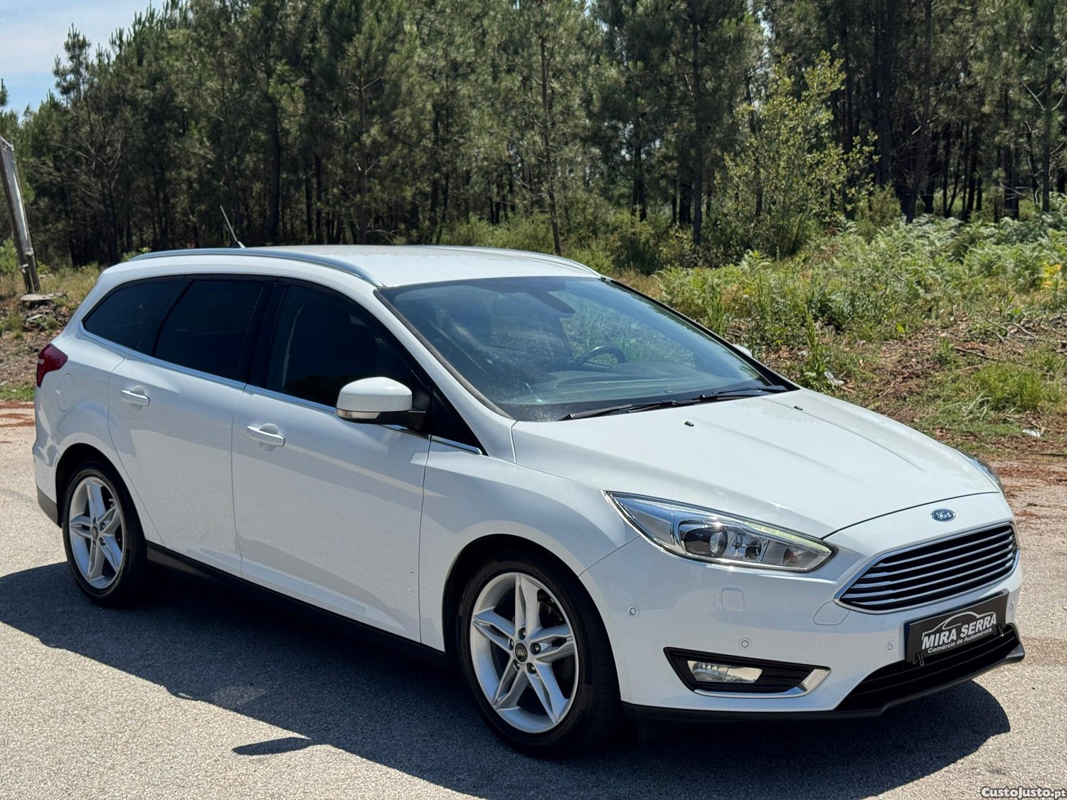 Ford Focus 1.0 SCTi Titanium — fotografia 23