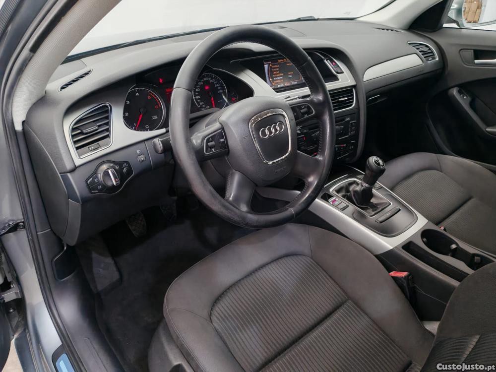 Audi A4 2.0 TDI Advance — fotografia 9