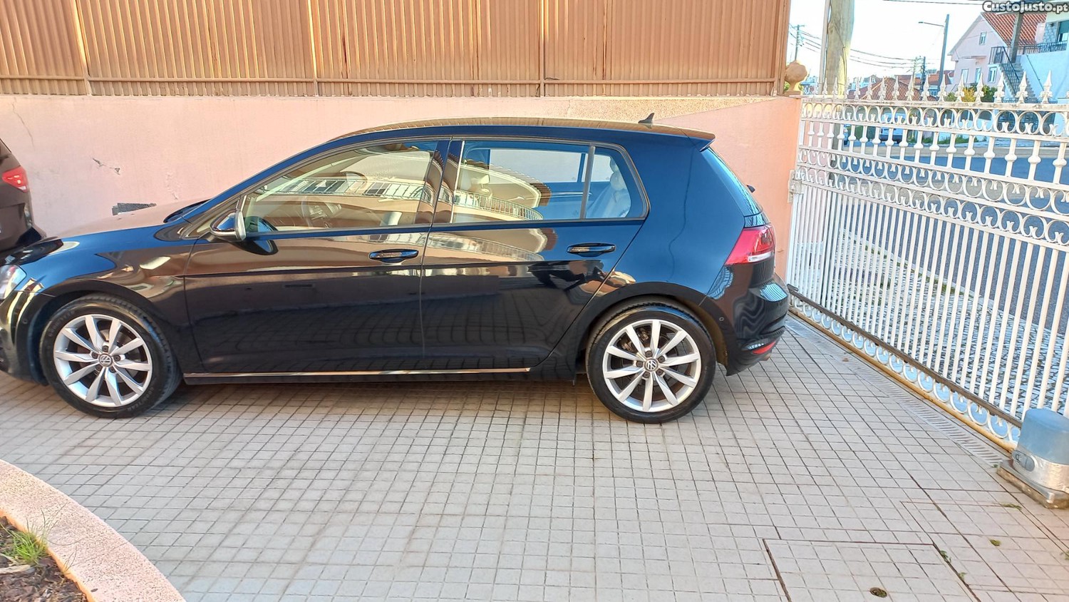Volkswagen Golf 1.6 tdi highline — fotografia 8
