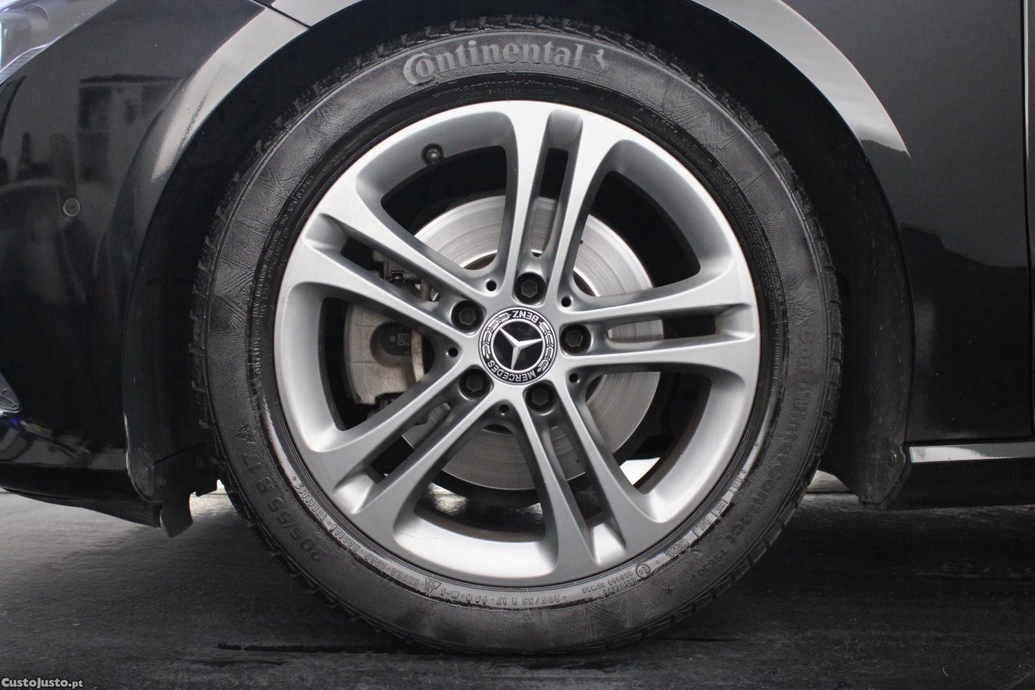 Mercedes-Benz CLA 180 D SHOOTING BRAKE STYLE AUTO — fotografia 5