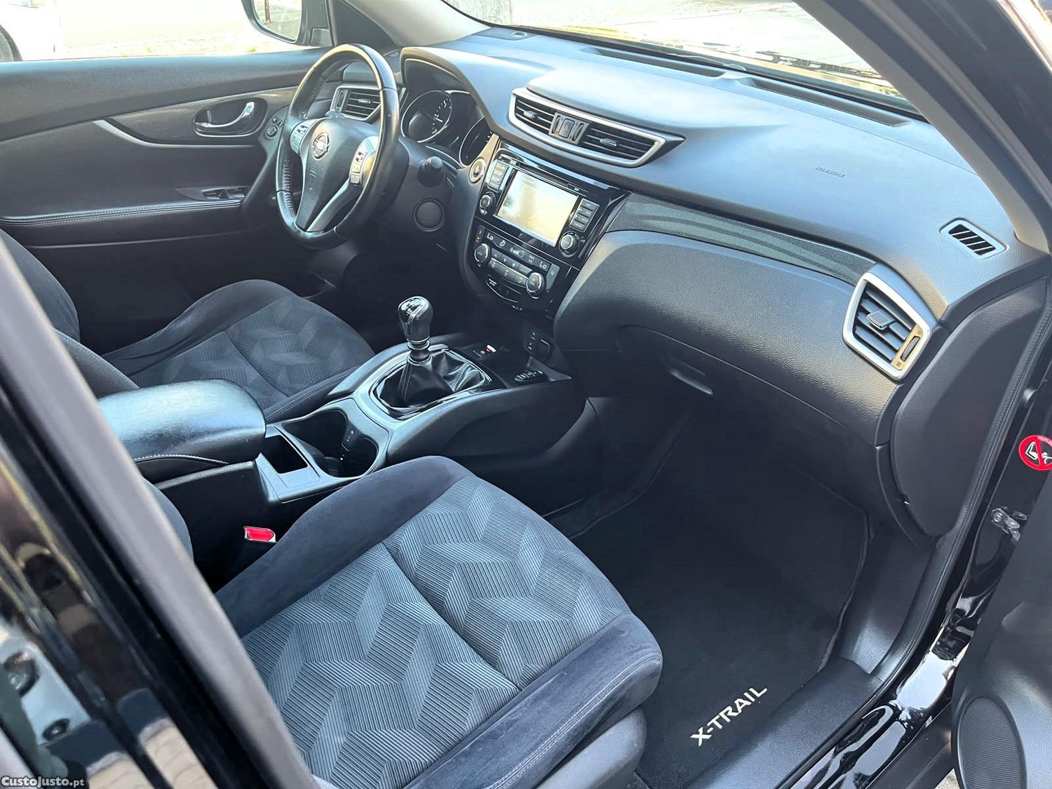Nissan X-Trail 1.6 dCi Tekna — fotografia 15