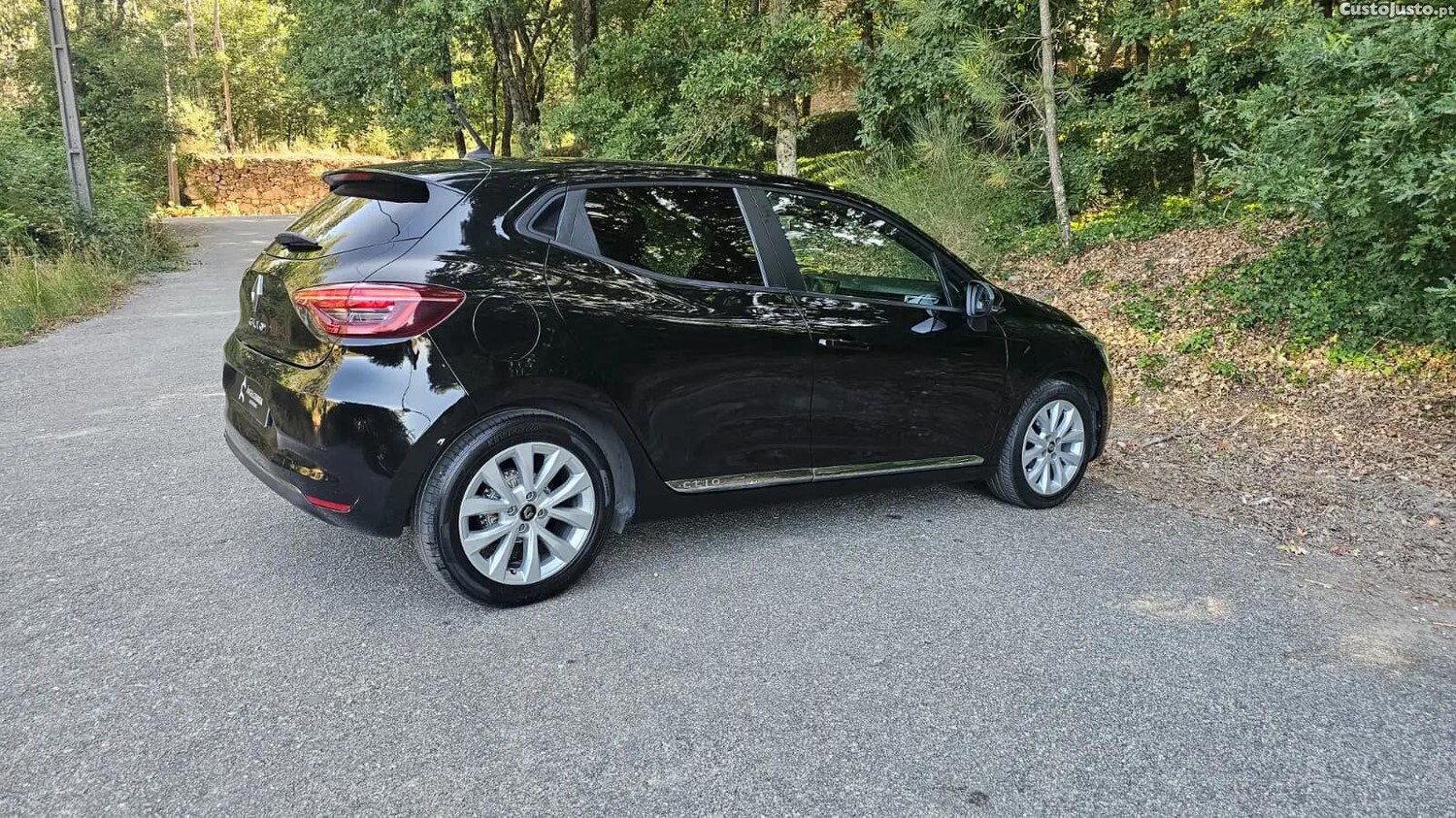 Renault Clio 1.0 TCe Intens — fotografia 5