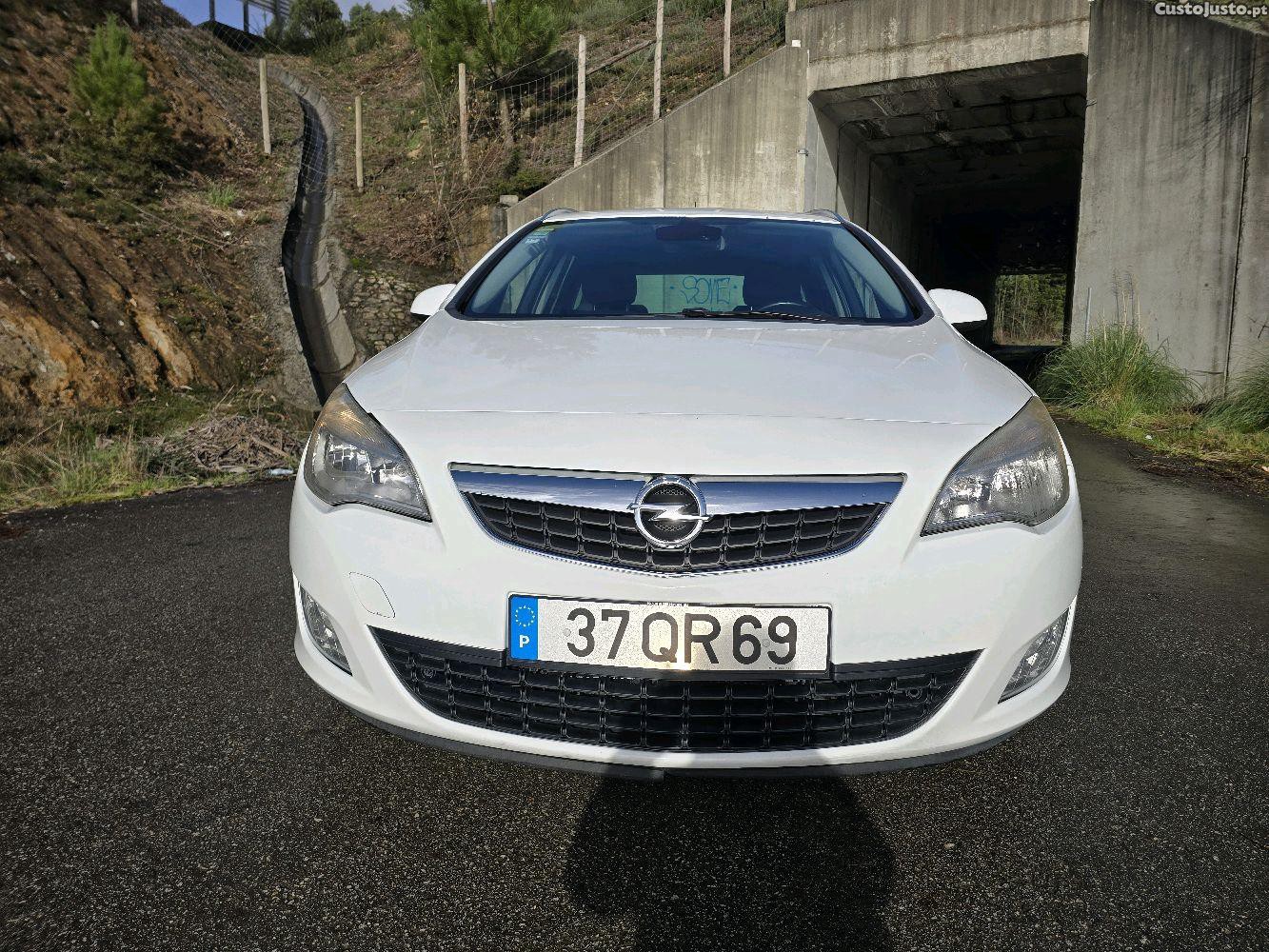 Opel Astra caravana 1.3 cdti — fotografia 10