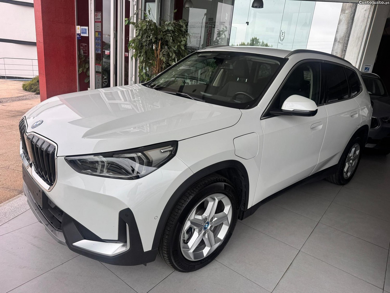 BMW X1 xDrive25e — fotografia 15