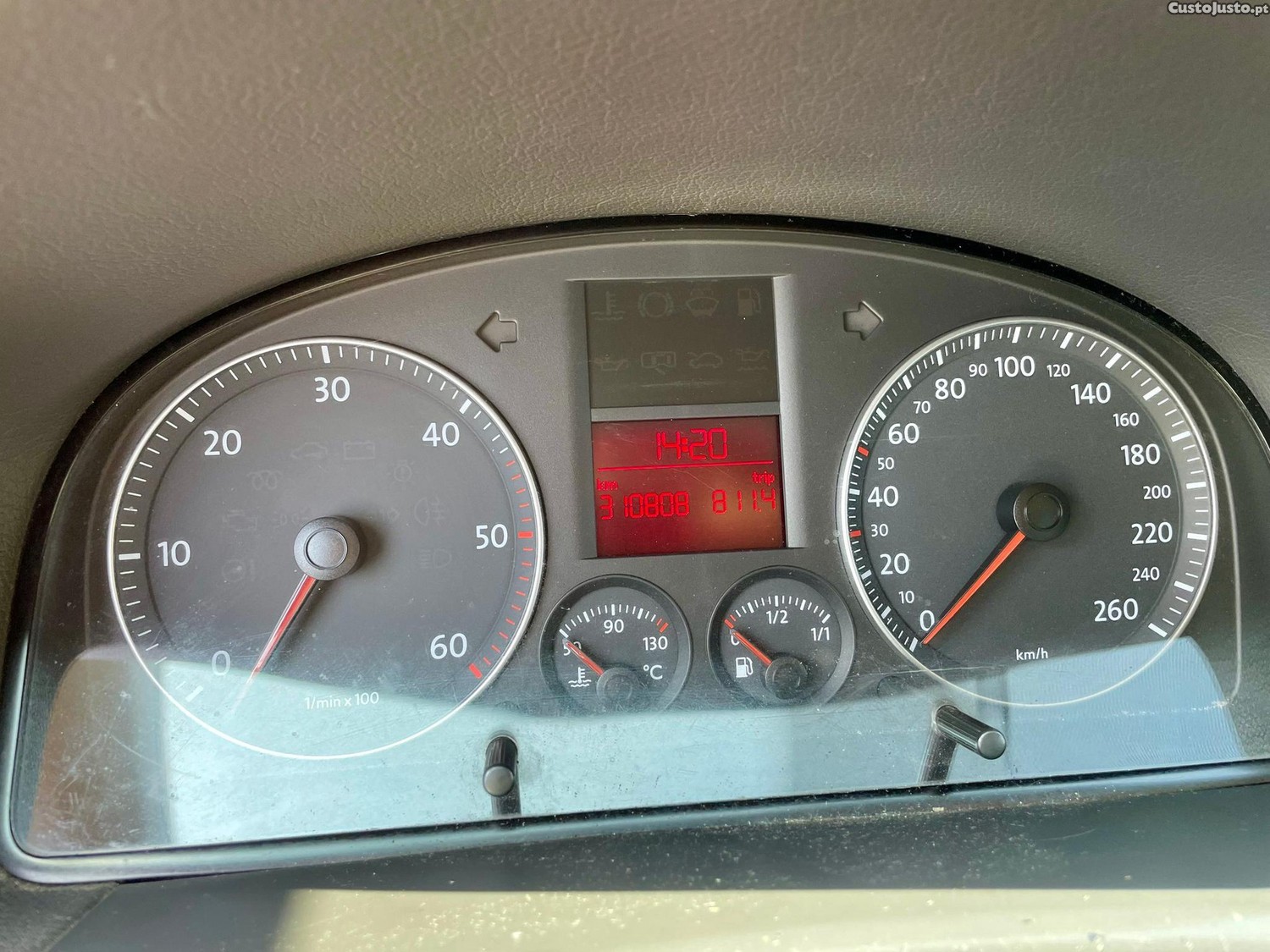 Volkswagen Touran 1.9 TDi Highline 5L — fotografia 2