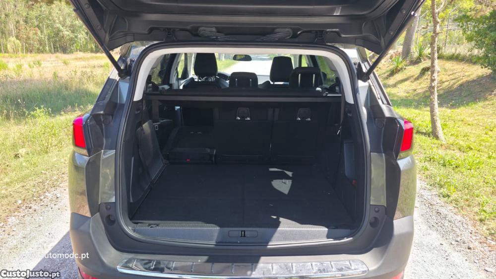 Peugeot 5008 1.5 BlueHDi Allure P — fotografia 14