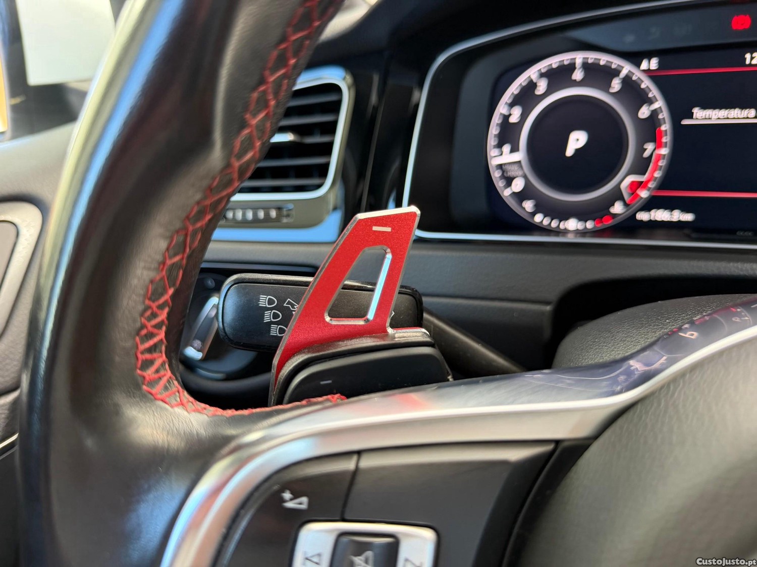Volkswagen Golf 2.0 TSI GTI DSG Performance — fotografia 9