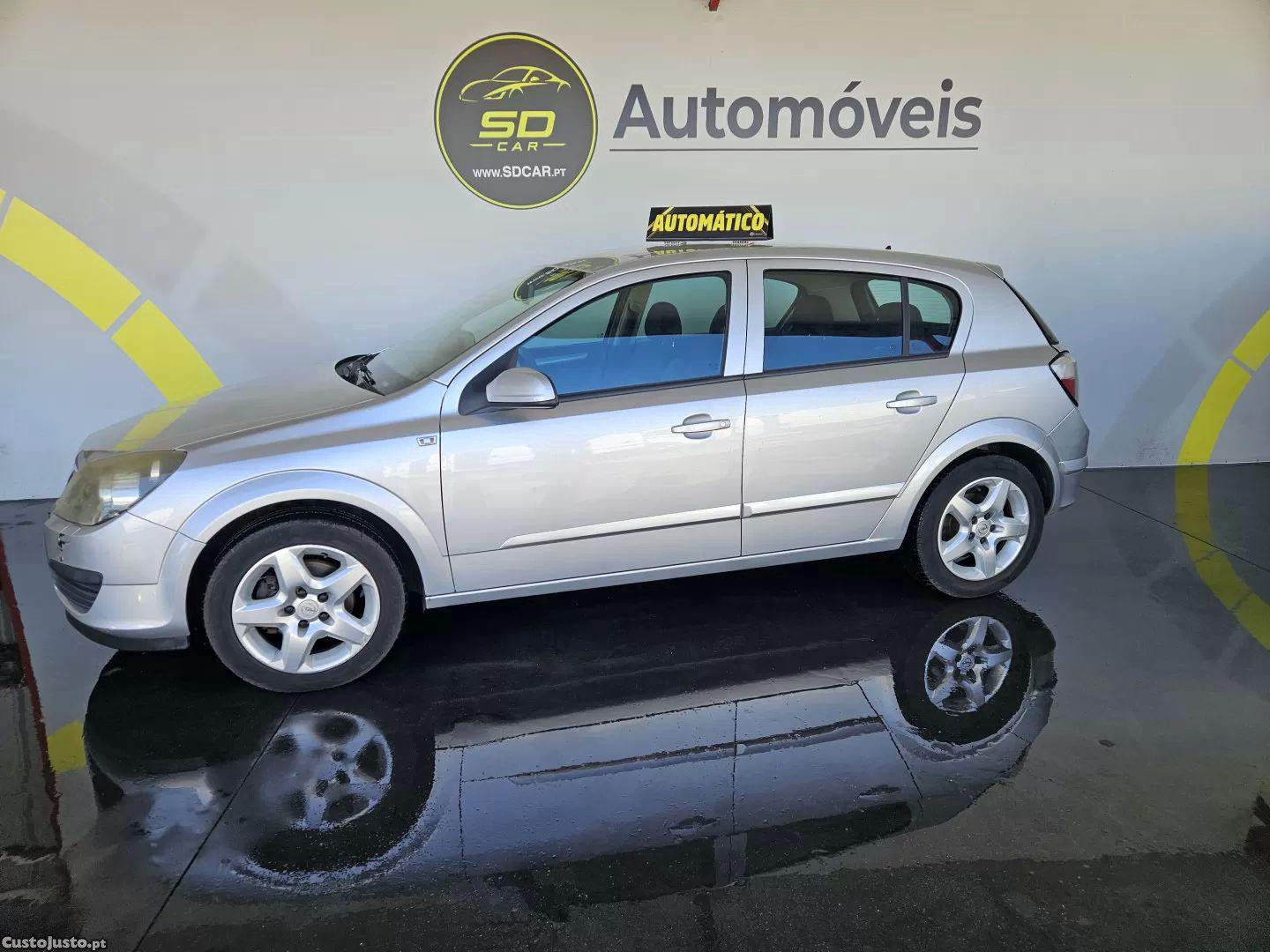 Opel Astra 1.6 — fotografia 8