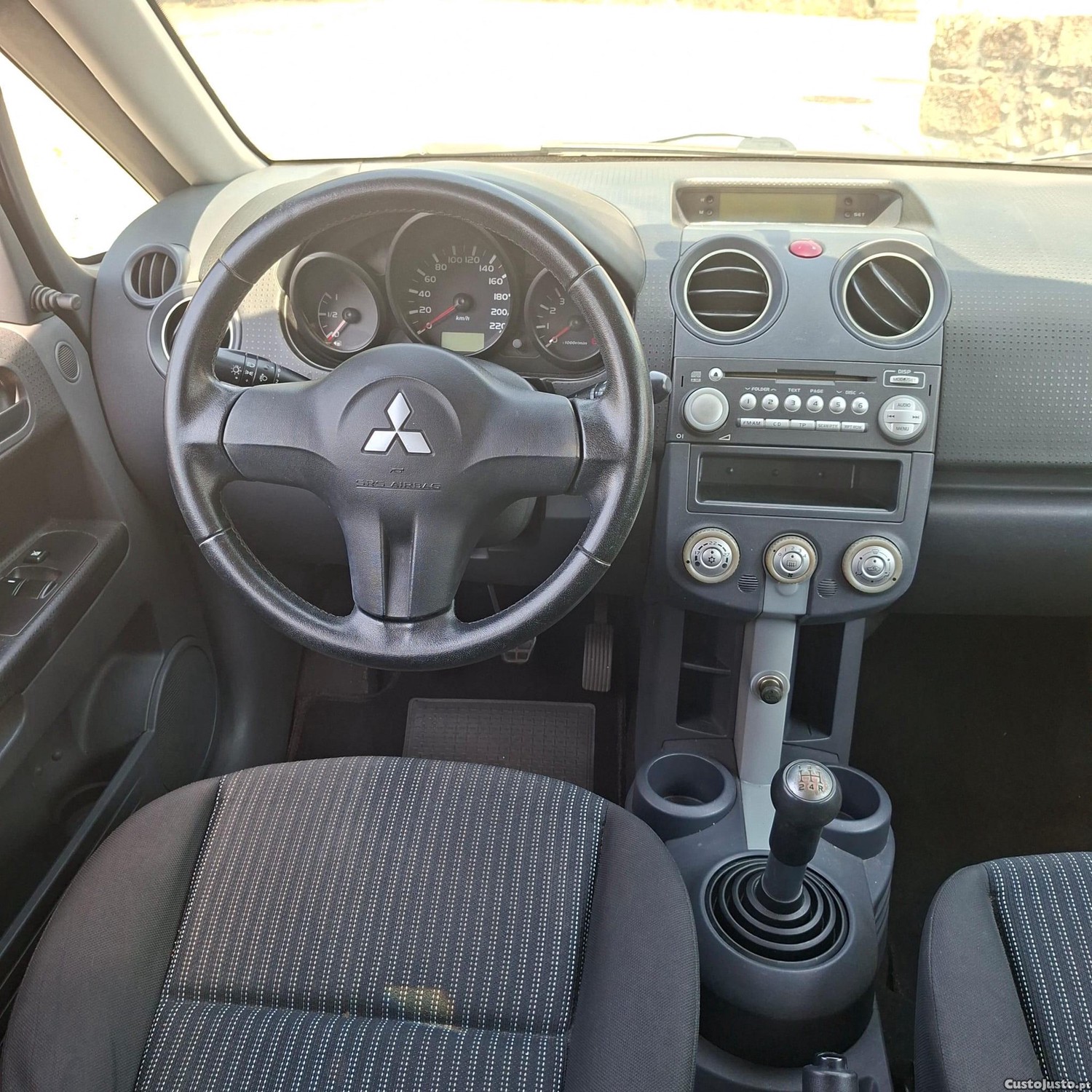 Mitsubishi Colt 1.1 Planet — fotografia 10