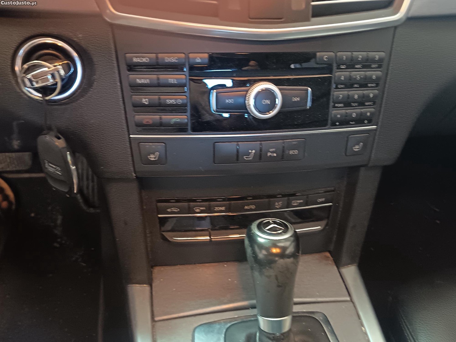 Mercedes-Benz E 200 200 Cdi — fotografia 4