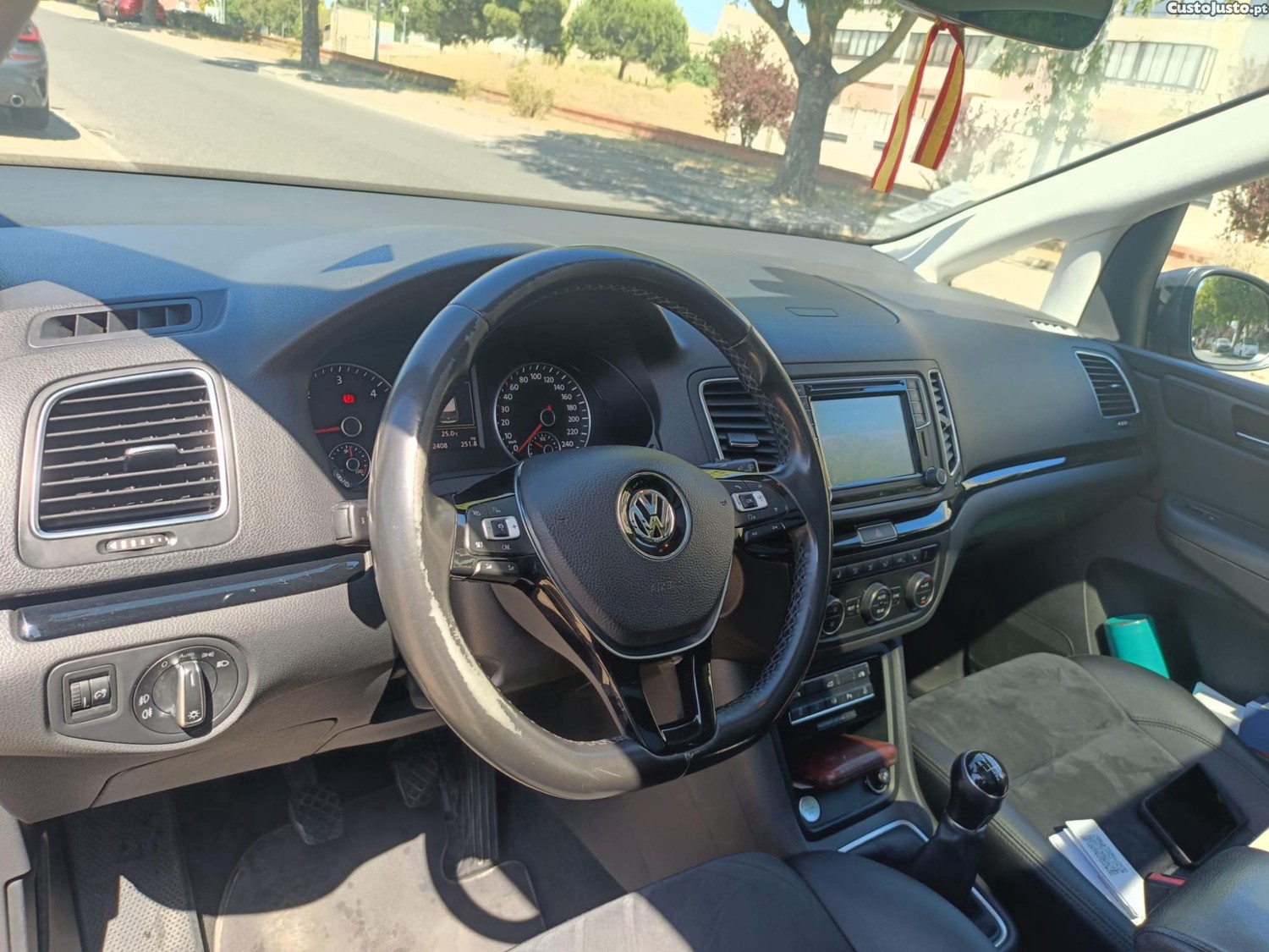Volkswagen Sharan 2.0 Highline — fotografia 2