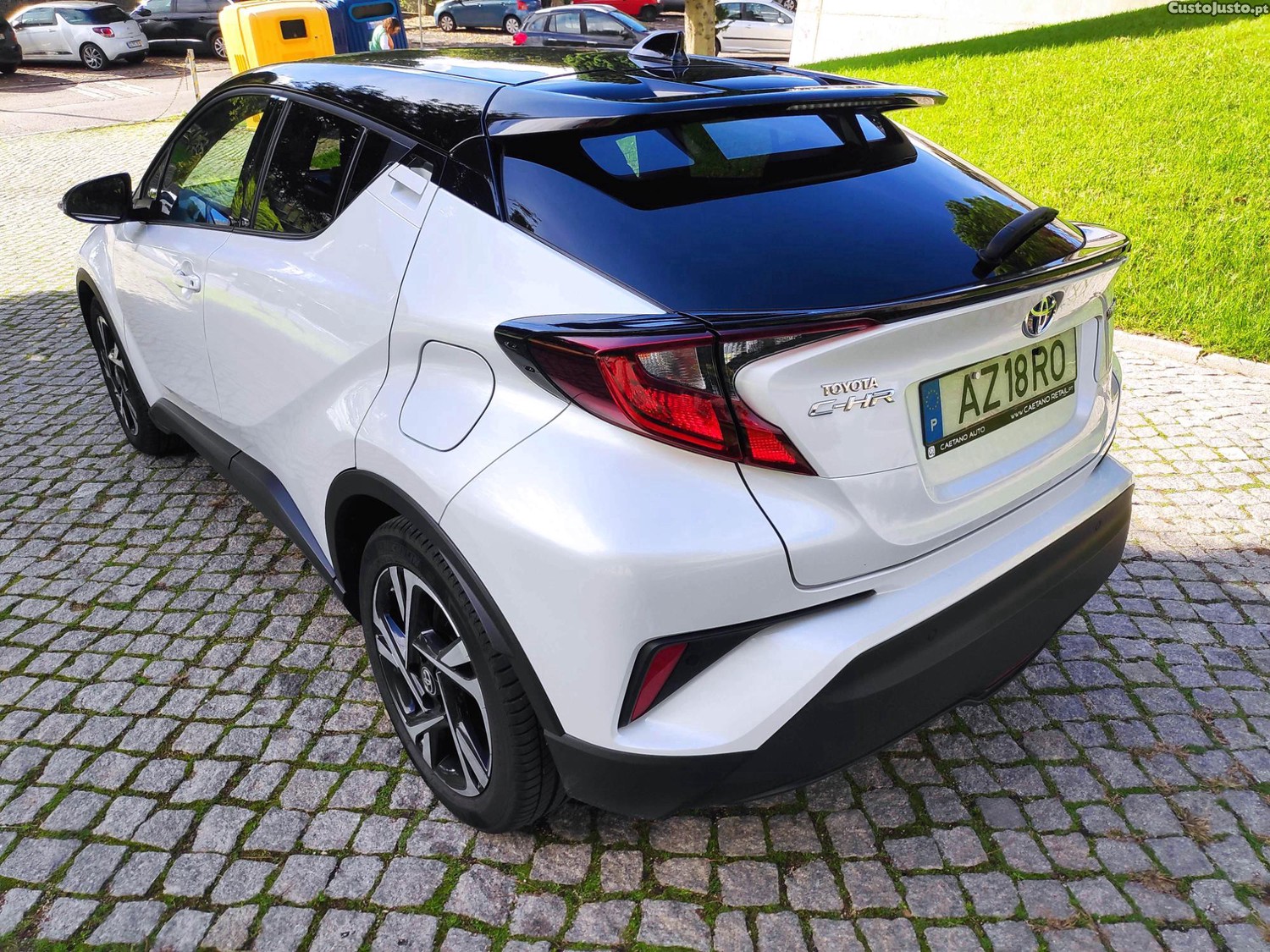 Toyota C-HR 1.8 Hybrid Square Collection — fotografia 2