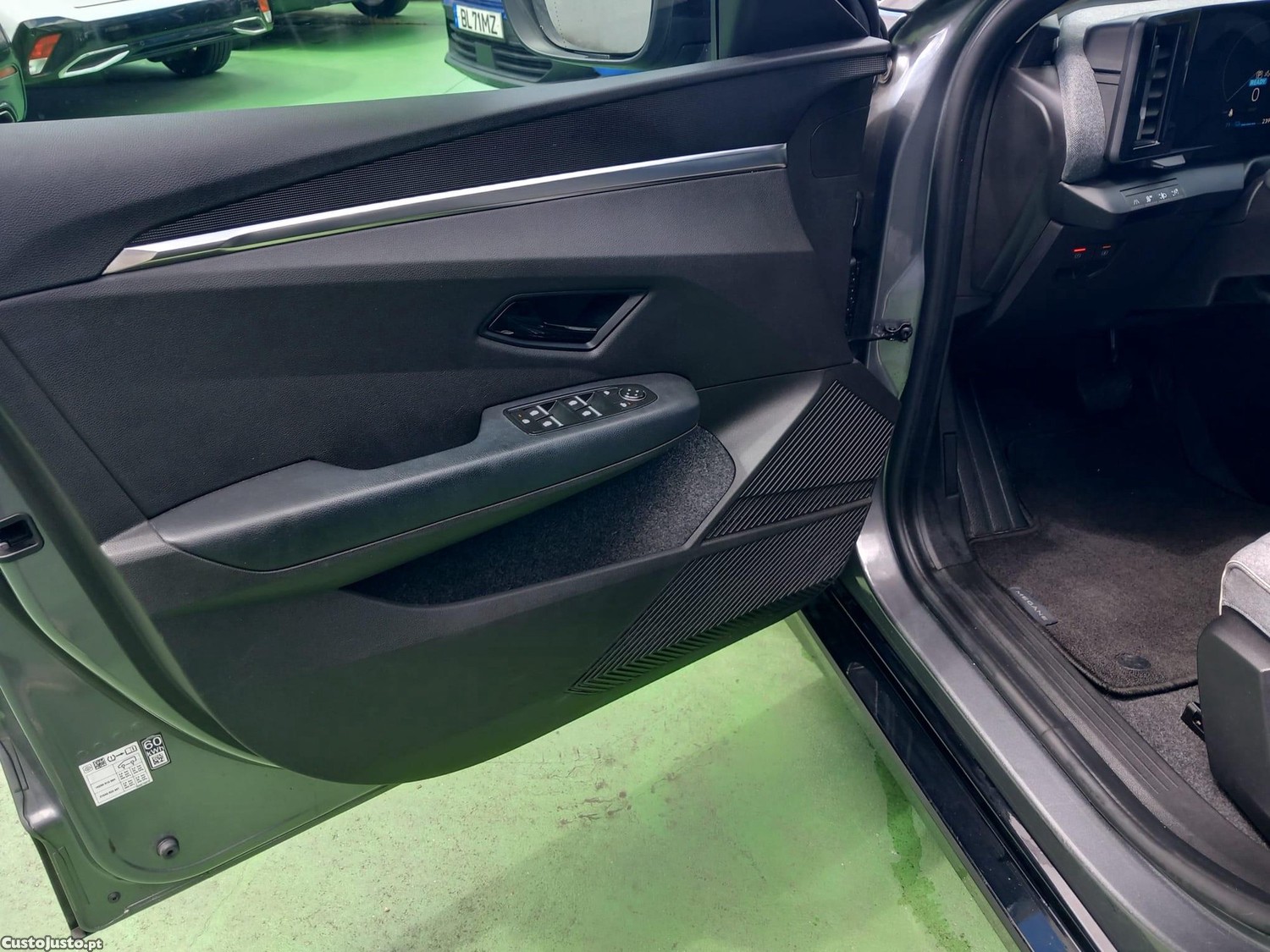 Renault Mégane E-Tech EV60 Techno Autonomia Conforto — fotografia 18
