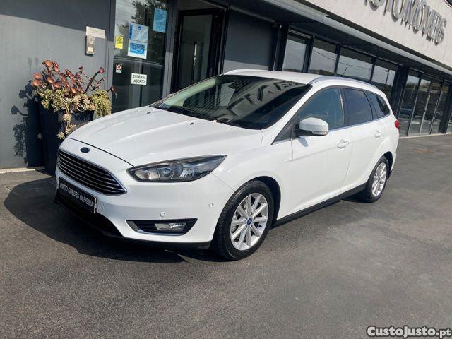 Ford Focus 1.5 TDCi Titanium — fotografia 28