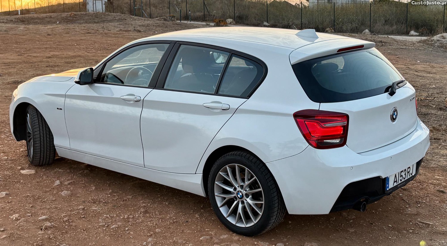BMW 120 D Sport Line (F20) Um único proprietário. Excelente estado — fotografia 5