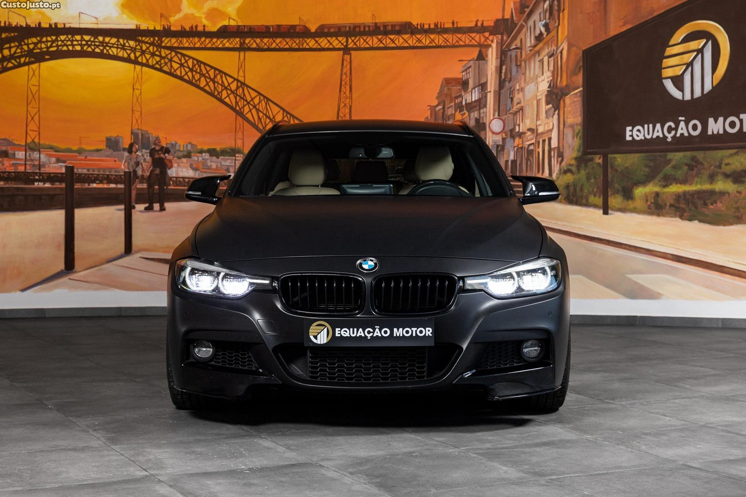 BMW 335 d Touring xDrive Pack M Shadow — fotografia 29