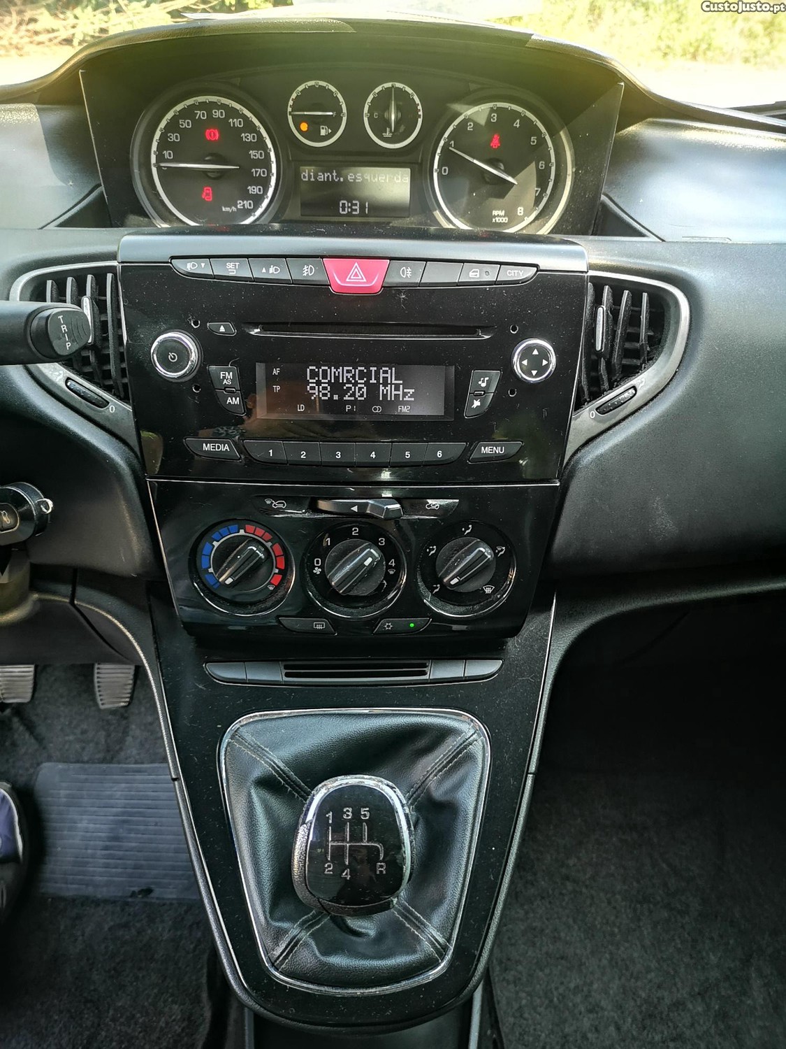 Lancia Ypsilon 1.2 S&S GOLD - 5 Portas - Nacional - 100.000kms - 1 Dono - C/ GARANTIA — fotografia 6