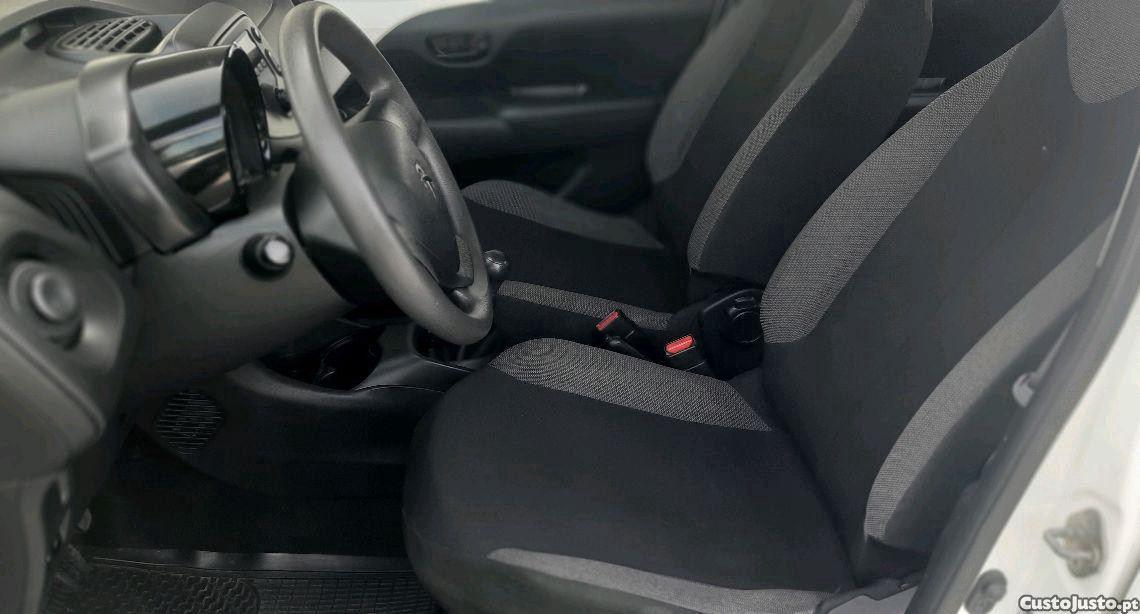 Peugeot 108 1.0 like — fotografia 2
