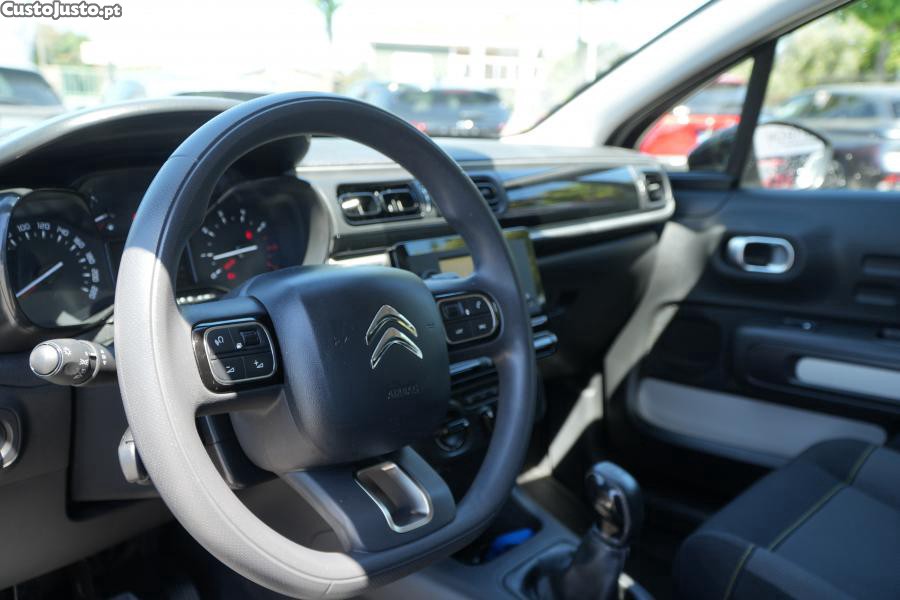 Citroën C3 1.2 PureTech Feel — fotografia 3