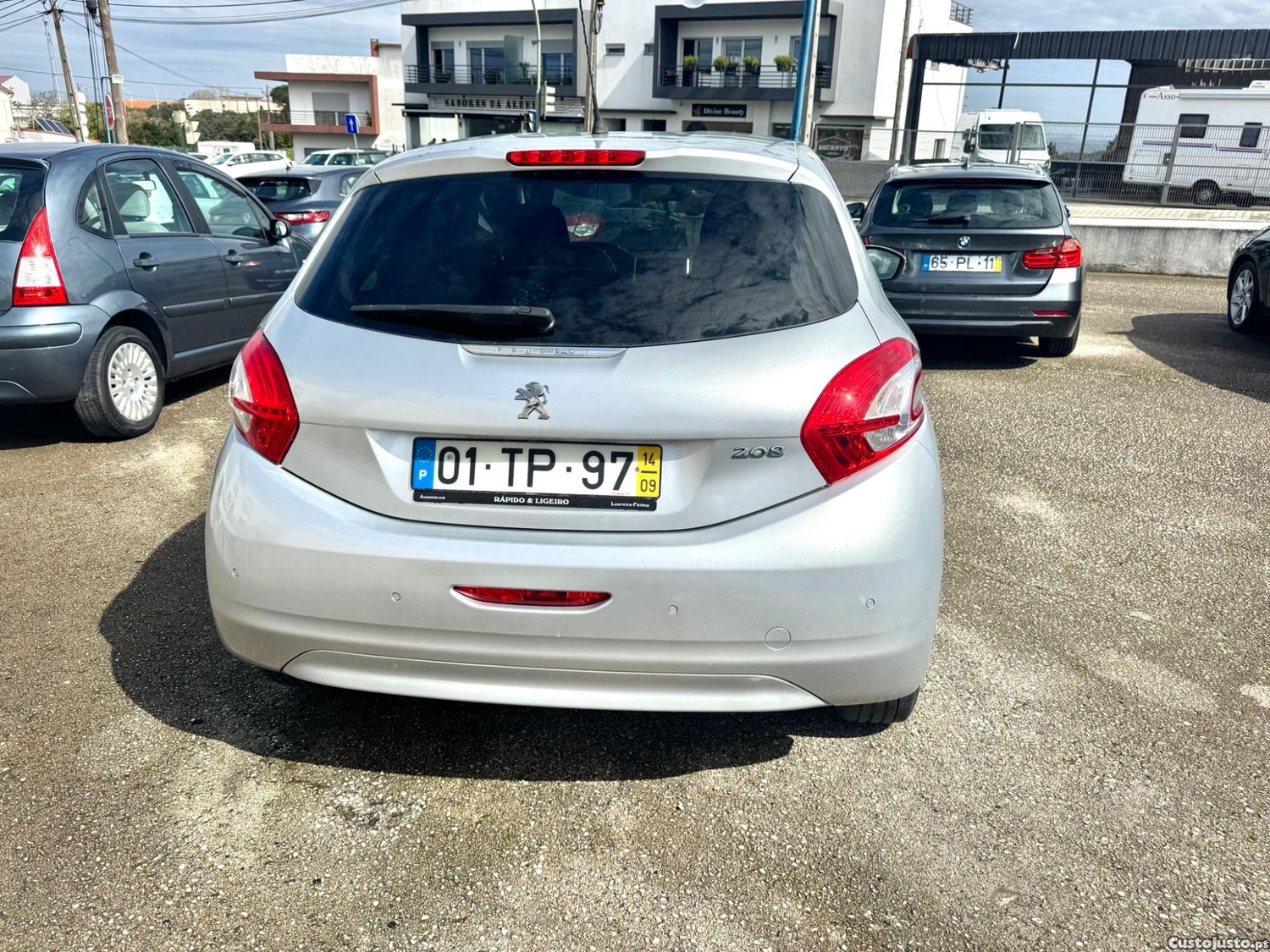 Peugeot 208 1.4 HDI STYLE — fotografia 4