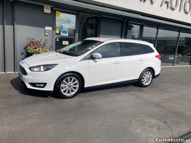 Ford Focus 1.5 TDCi Titanium — fotografia 27
