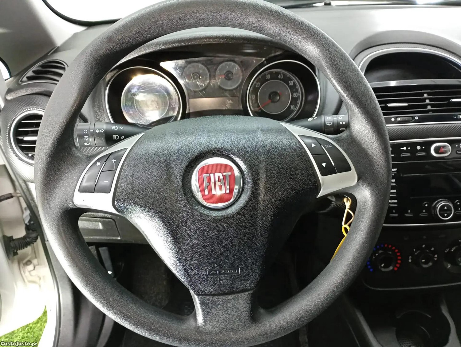 Fiat Punto 1.3 M-Jet Easy S&S — fotografia 12
