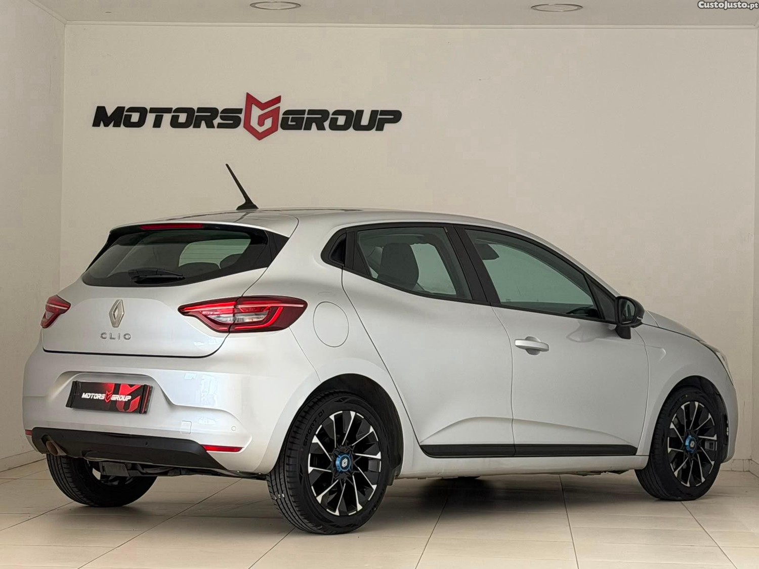 Renault Clio 1.0 TCe Equilibre — fotografia 10