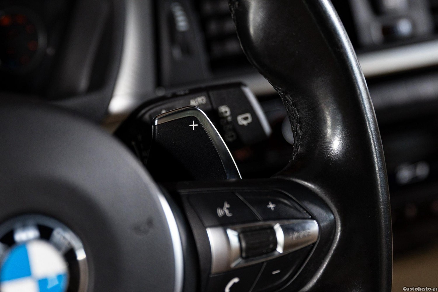 BMW 335 d Touring xDrive Pack M Shadow — fotografia 2