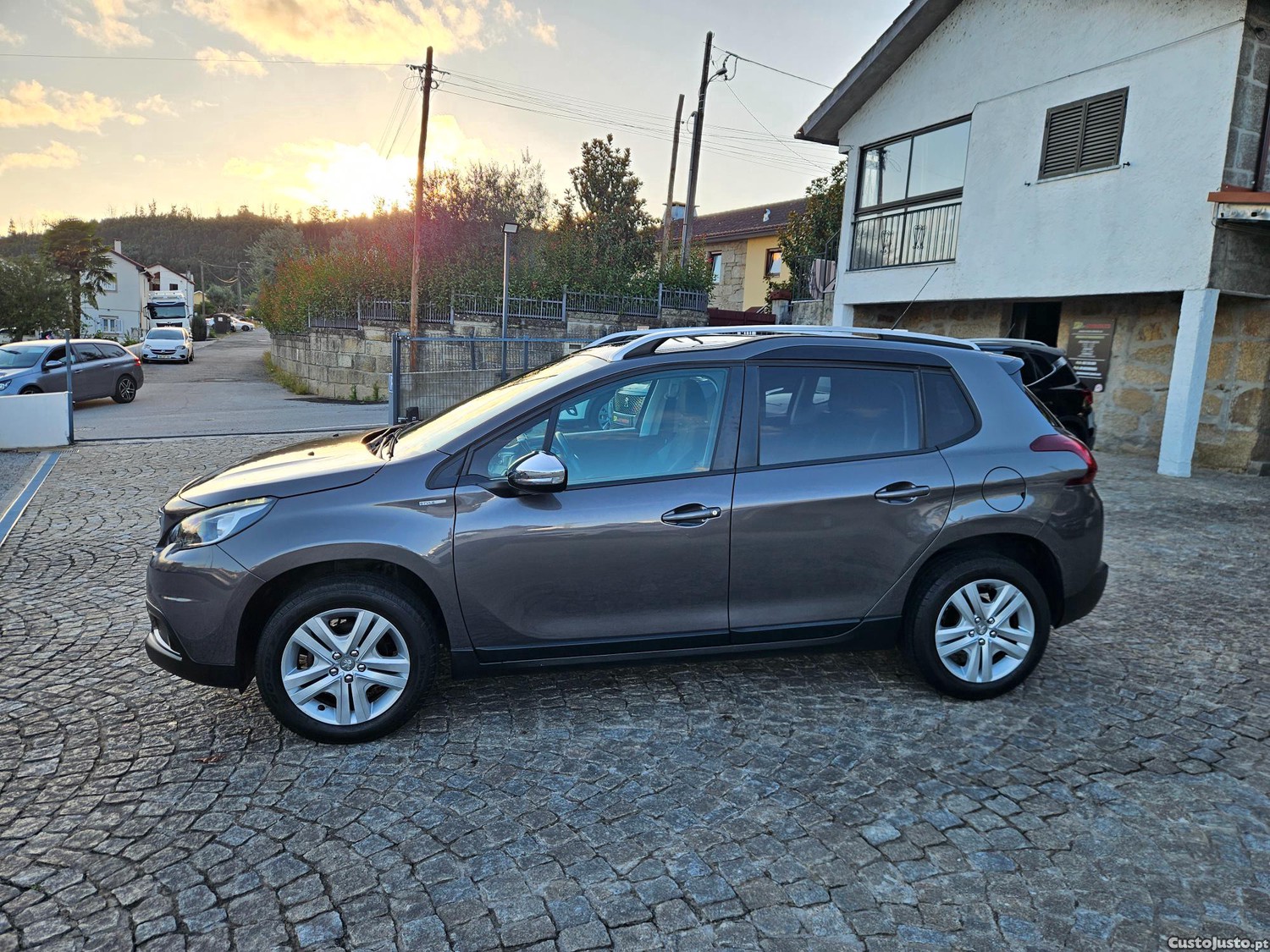 Peugeot 2008 1.2 Style — fotografia 19