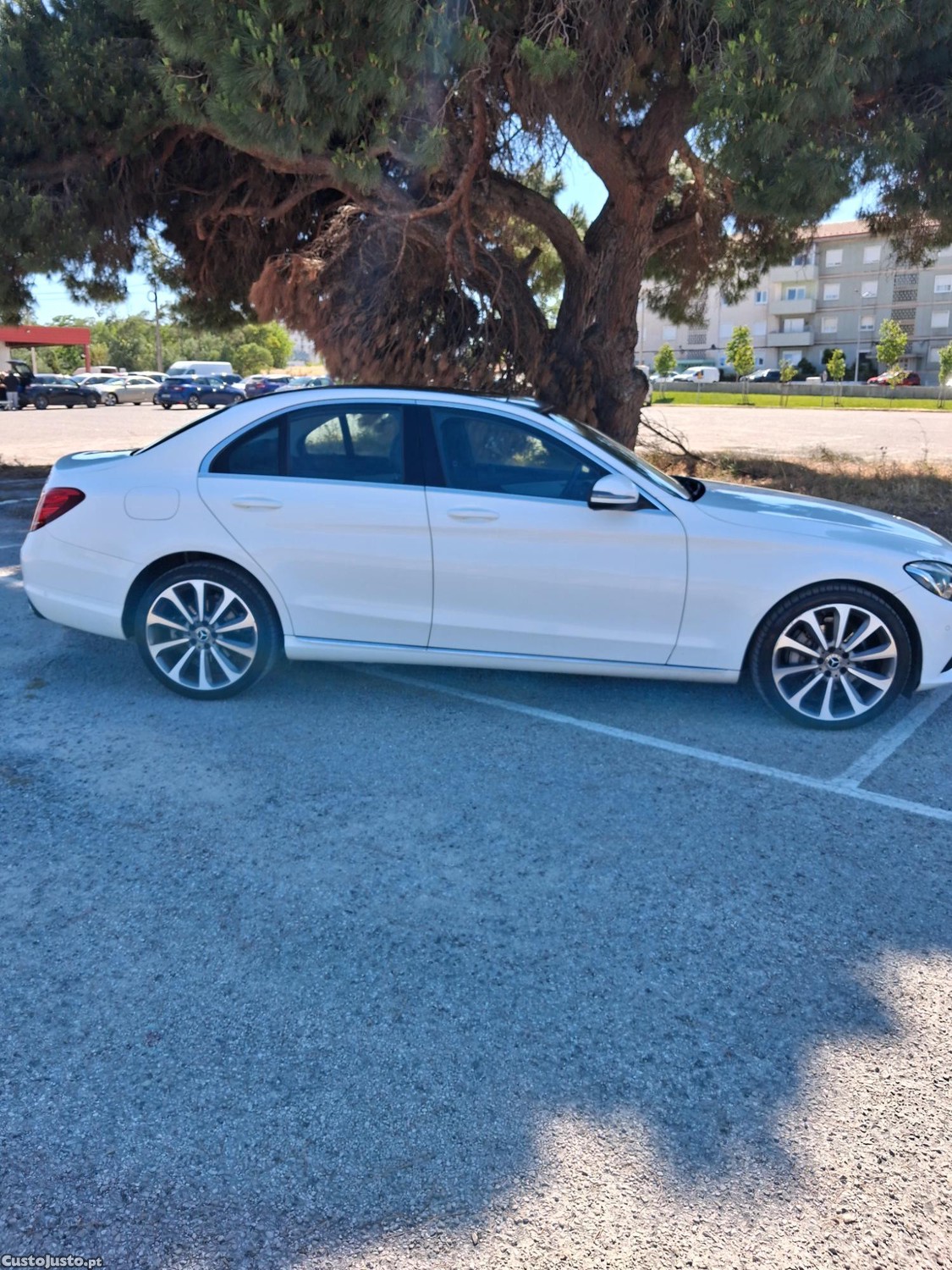 Mercedes-Benz C 220 4 matic — fotografia 8