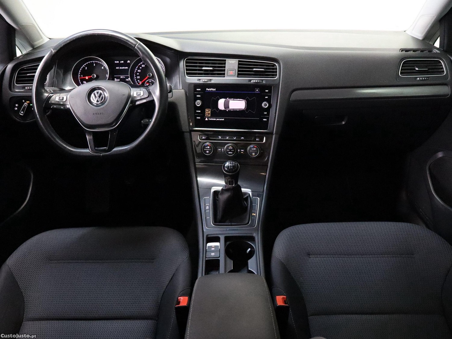 Volkswagen Golf Variant 1.6 TDi Confortline — fotografia 13