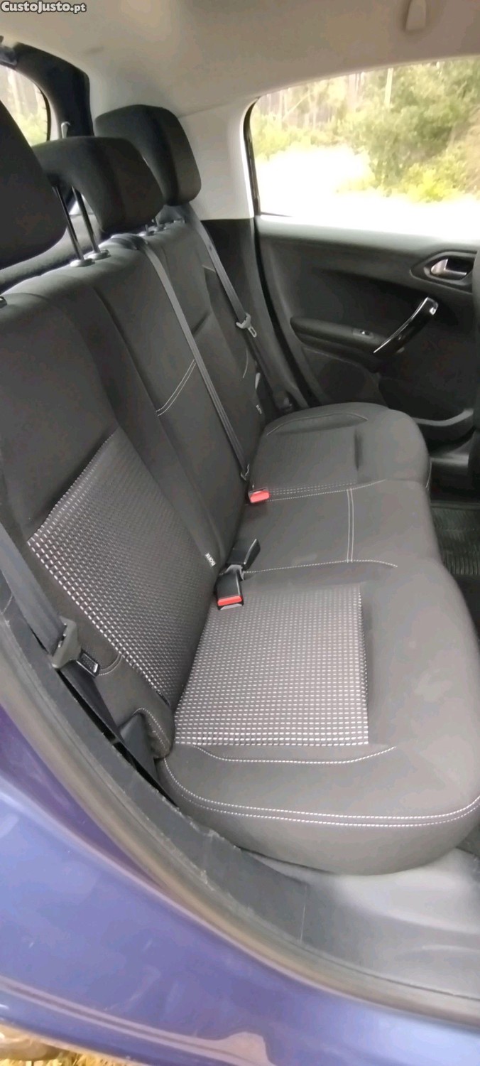 Peugeot 208 1.2 style full extras - 17 foto 5