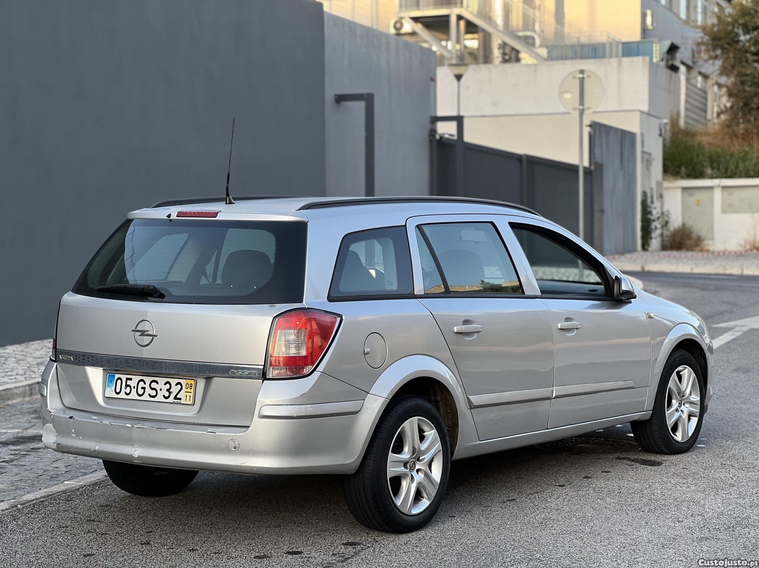 Opel Astra 1.3CDTI Eco Flex — fotografia 7