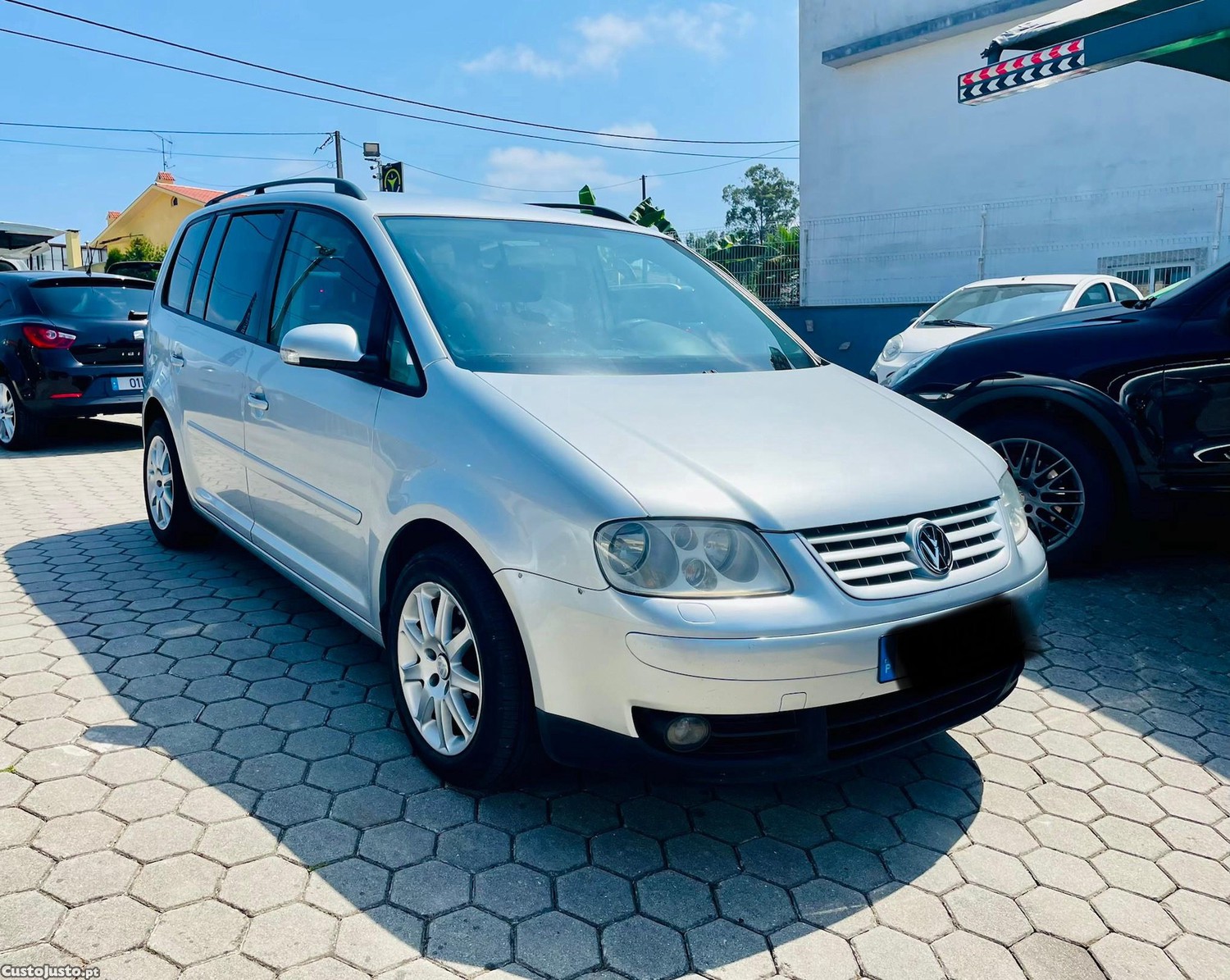 Volkswagen Touran 1.9 TDi Highline 5L — fotografia 12