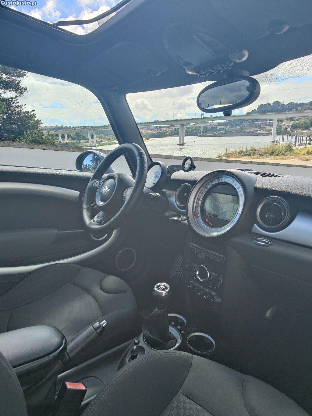 MINI Cooper S N18 — fotografia 4