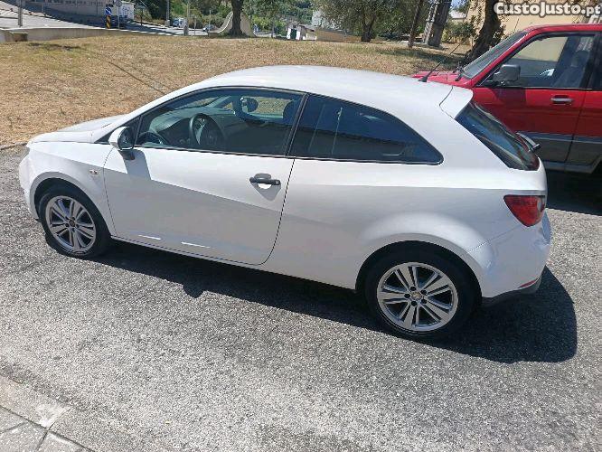 SEAT Ibiza 1.2 — fotografia 8